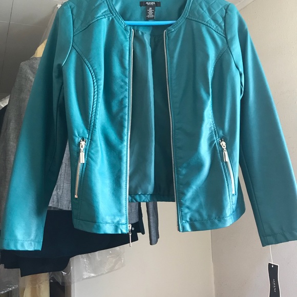 🎉 host pick! New with Tag Alfani Vegan Leather - Picture 3 of 3